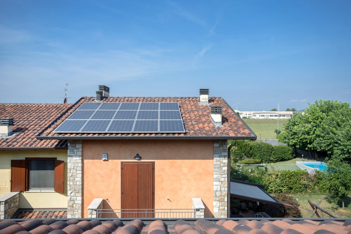 Panneau solaire copropriété : une solution d'avenir pour réduire les charges et préserver l'environnement